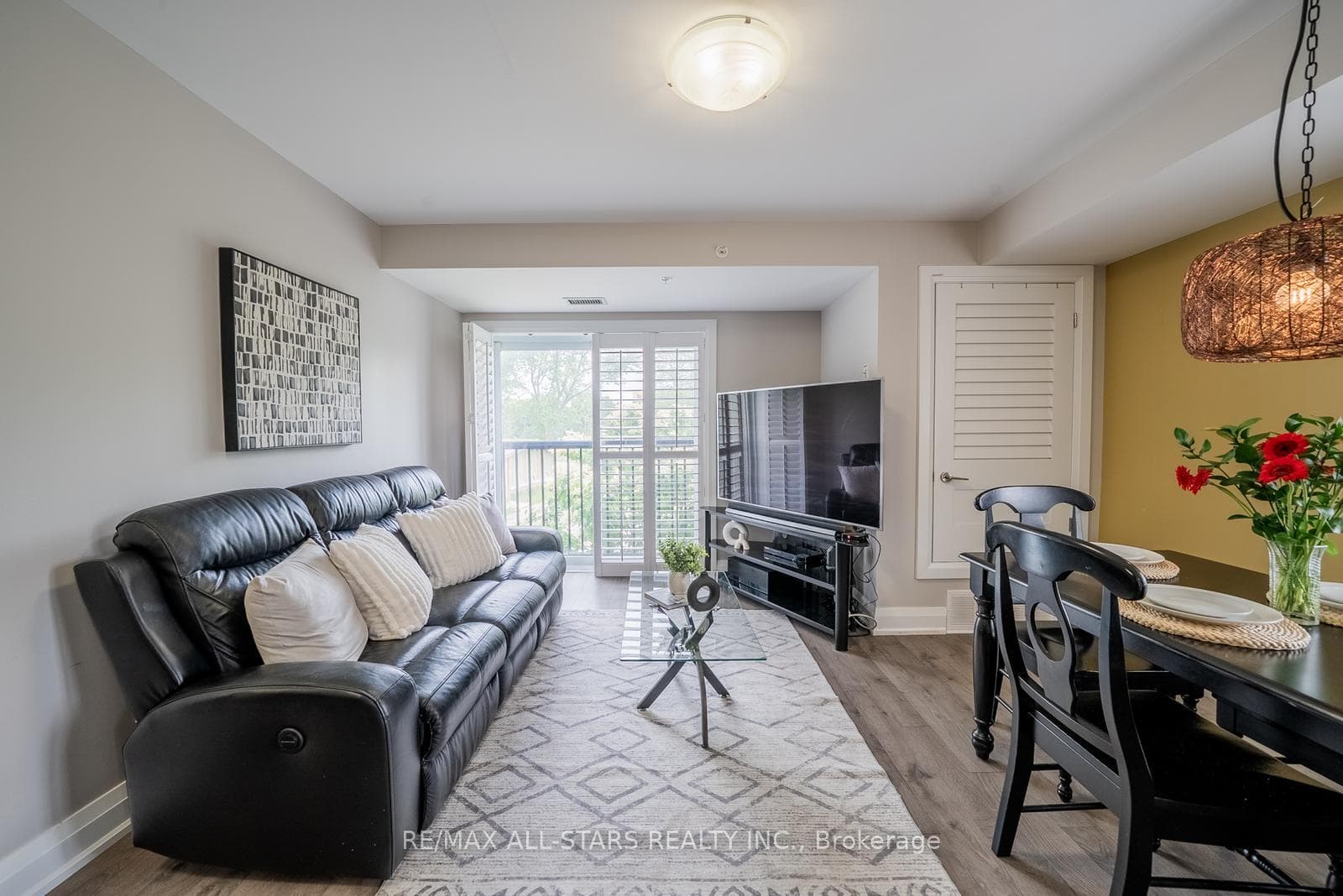 481 Rupert Avenue Unit 208 photo 7