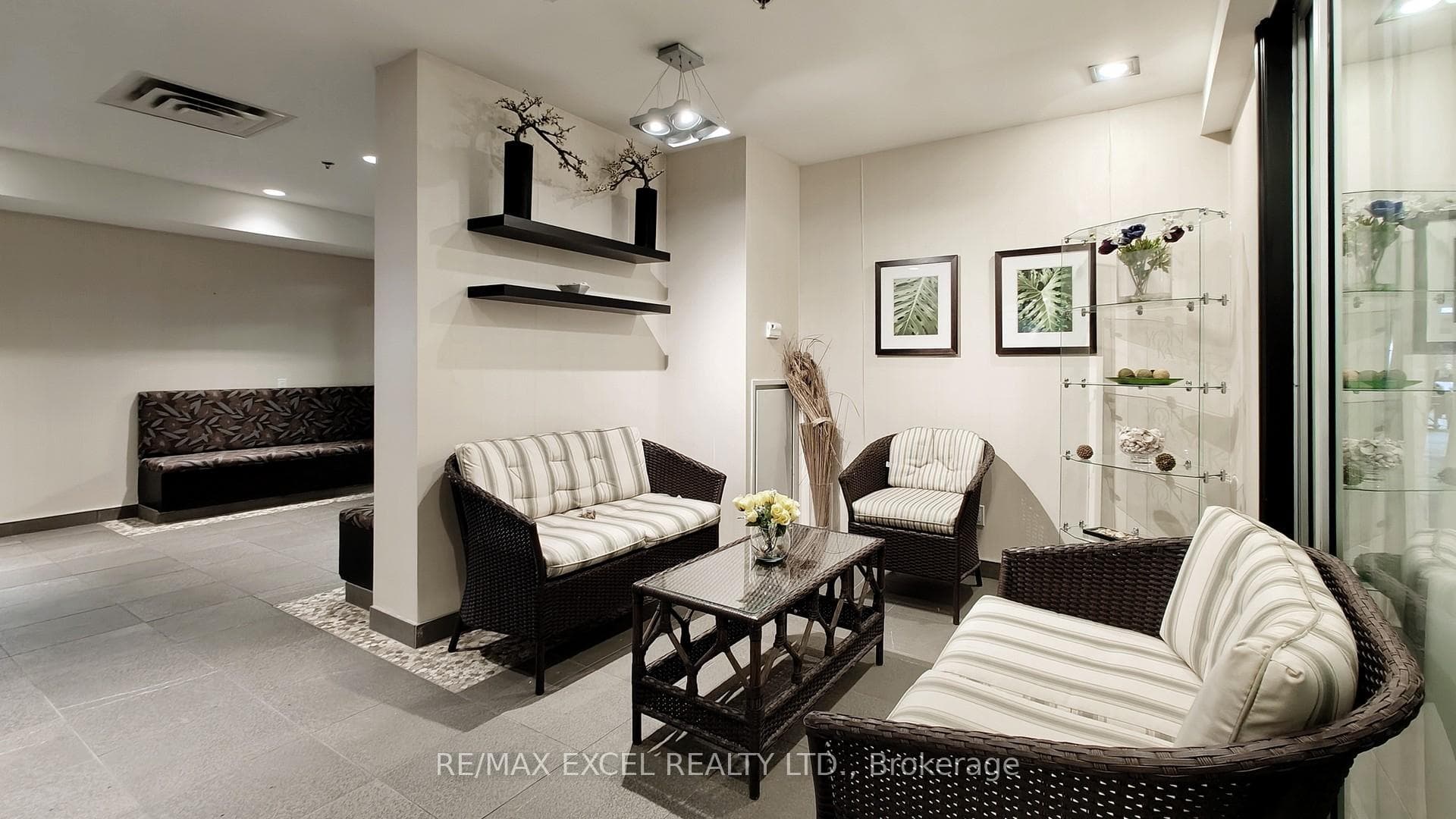 810 Scollard Court Unit 1201 photo 20