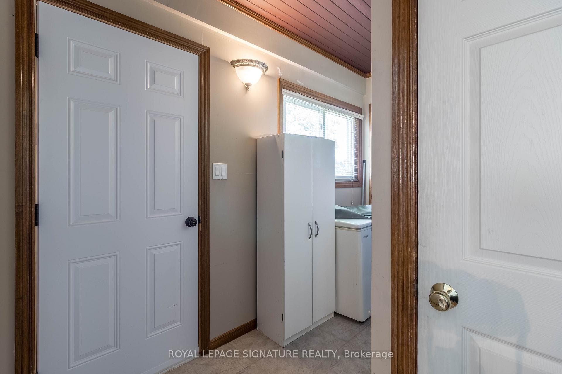 23 Sullivan Avenue photo 38