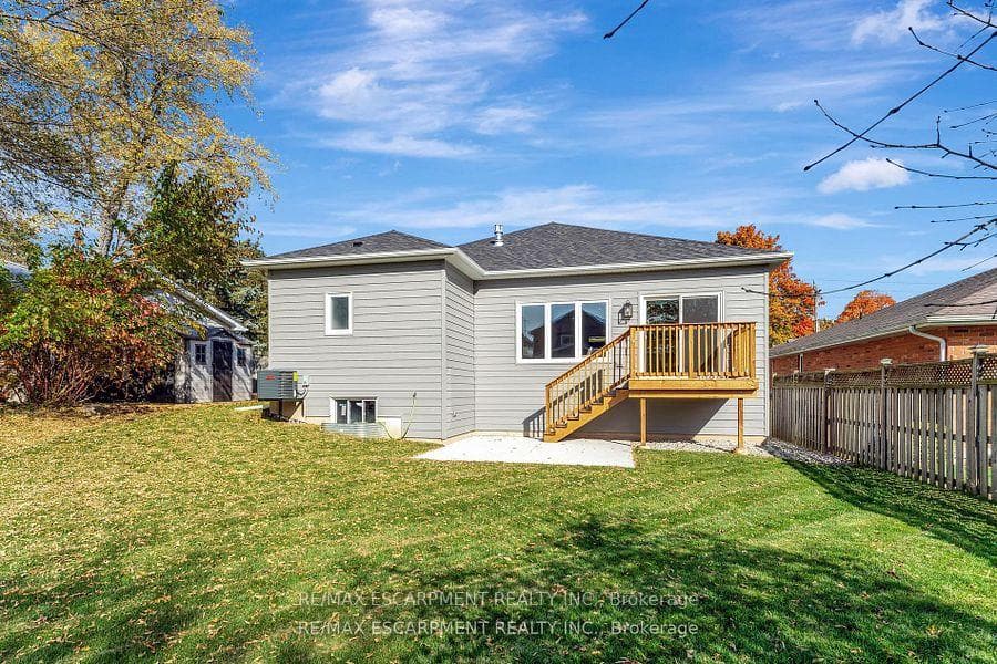 605 St. Andrew Street photo 26