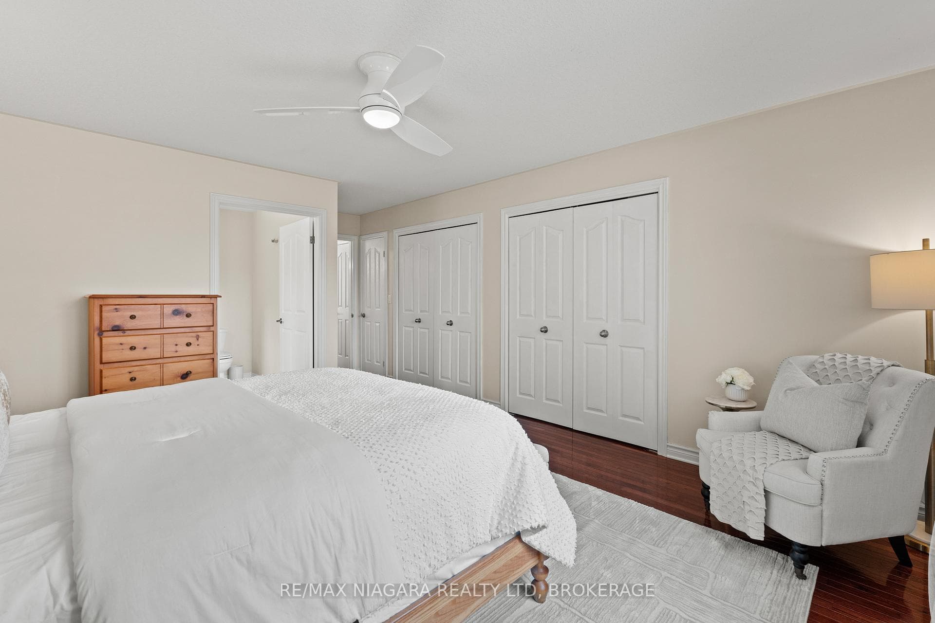 111 Pearson Road photo 16