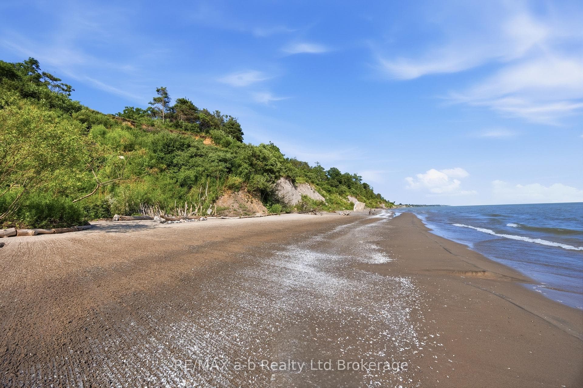 55424 Lakeshore Road photo 38