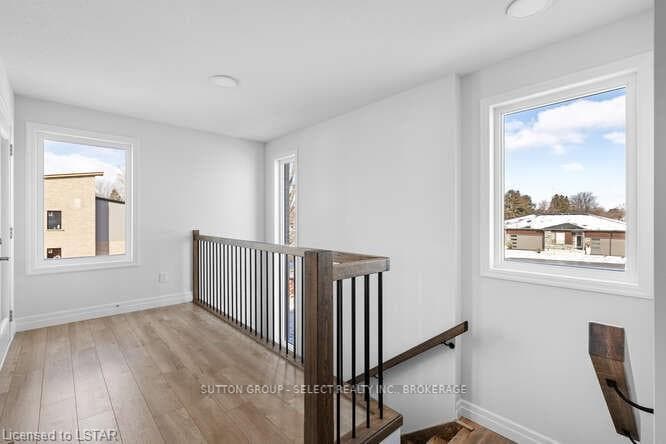 261 PITTOCK PARK Road Unit 4 photo 17
