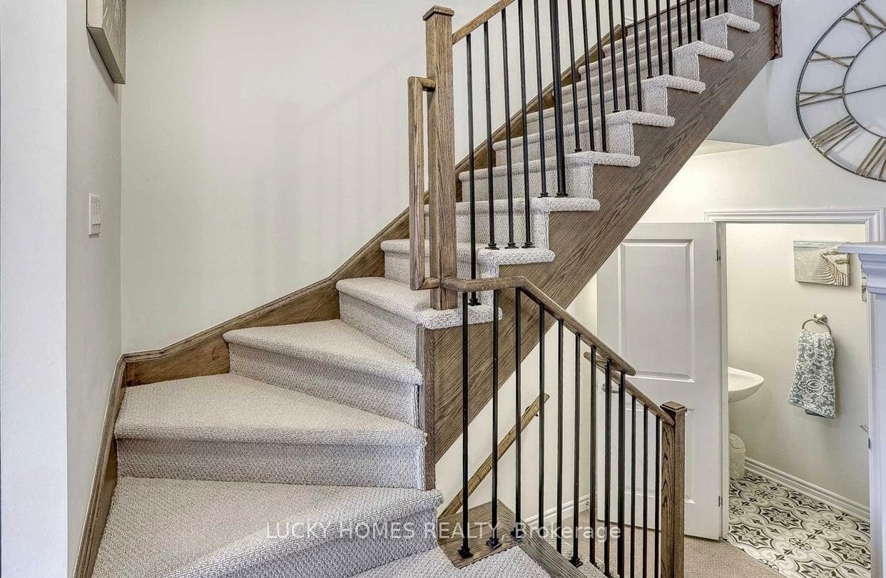 85 Sutcliffe Drive photo 15