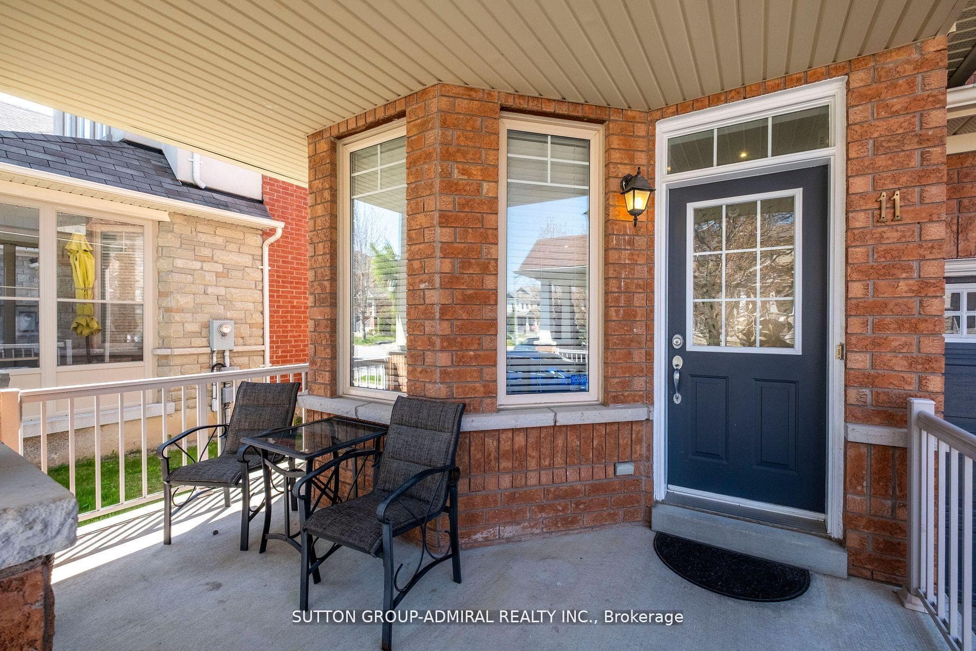 11 Thistle Avenue photo 2