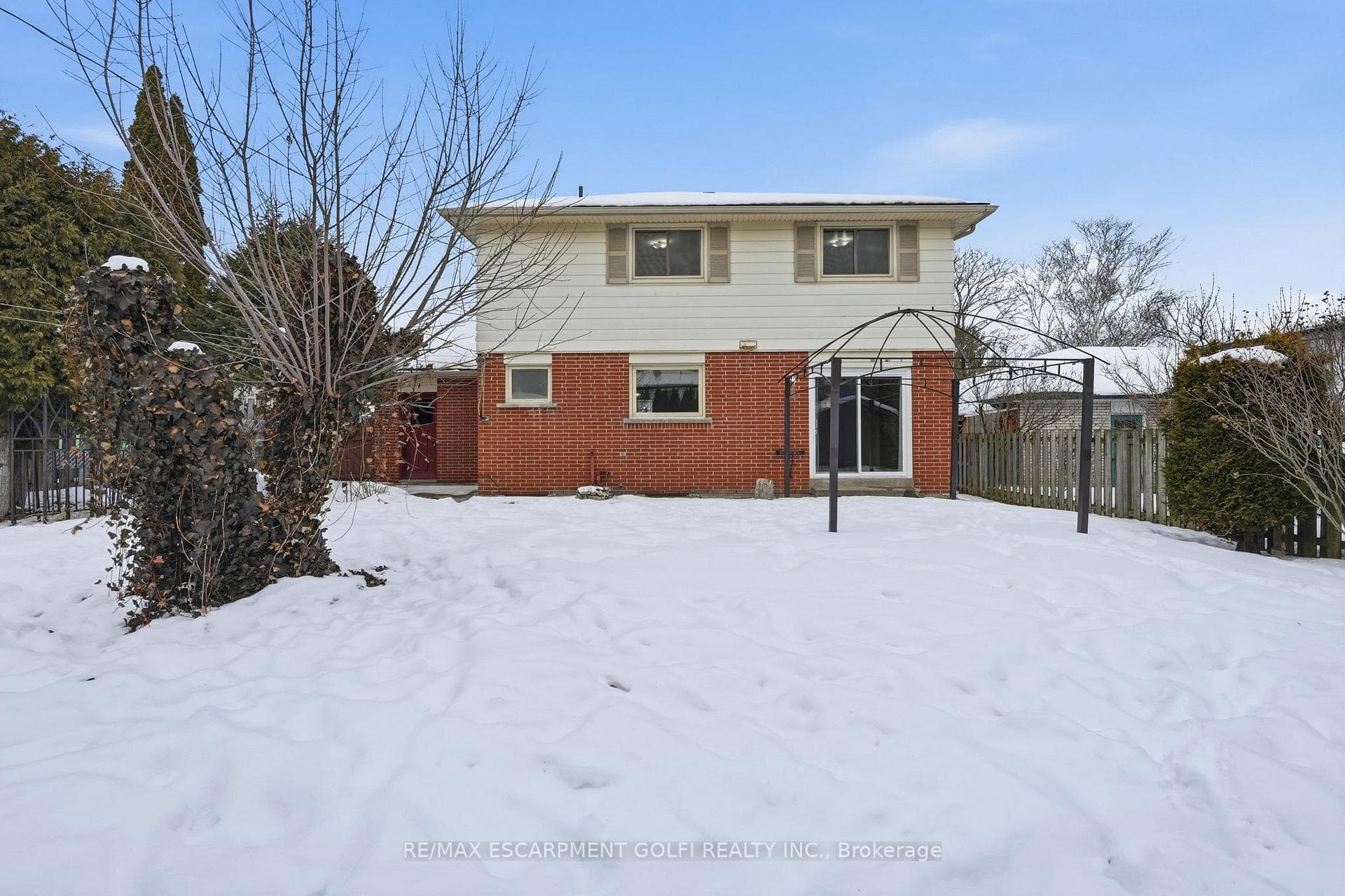8 Sanctuary Drive photo 23