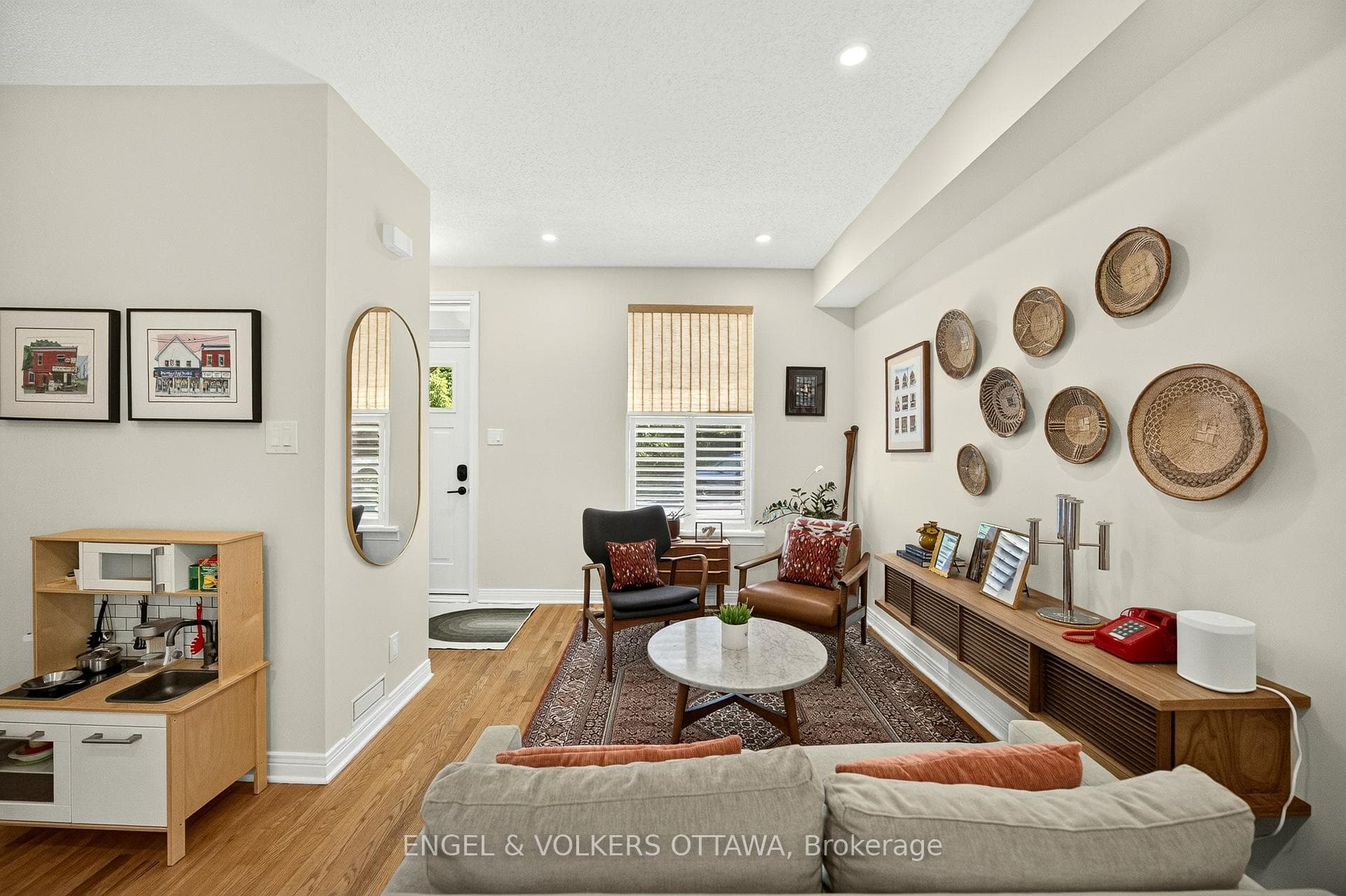 68 Upper Lorne Place photo 6