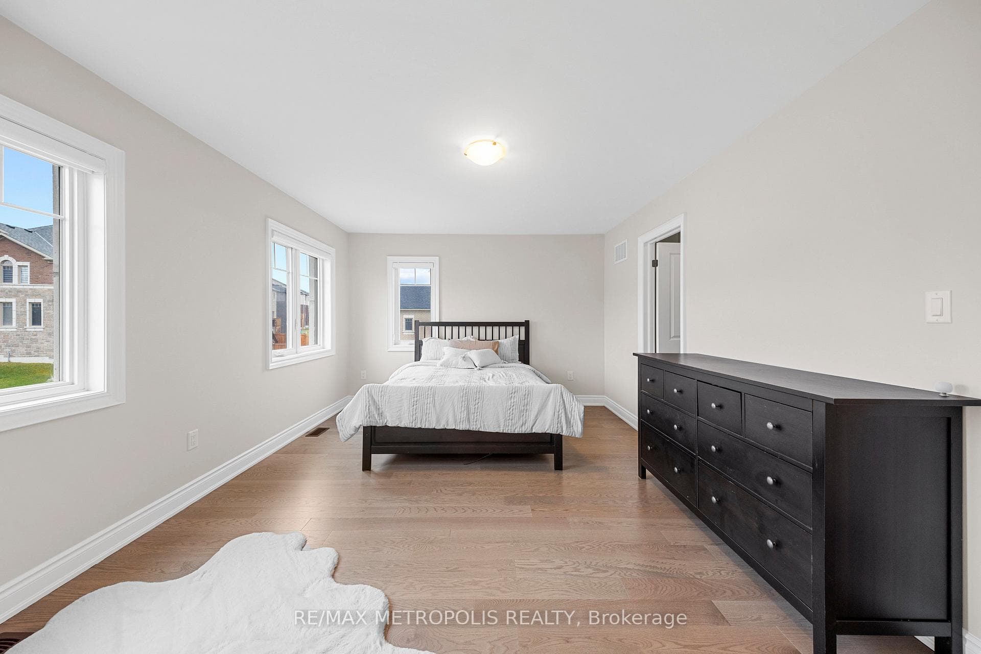 115 Kennedy Boulevard photo 27