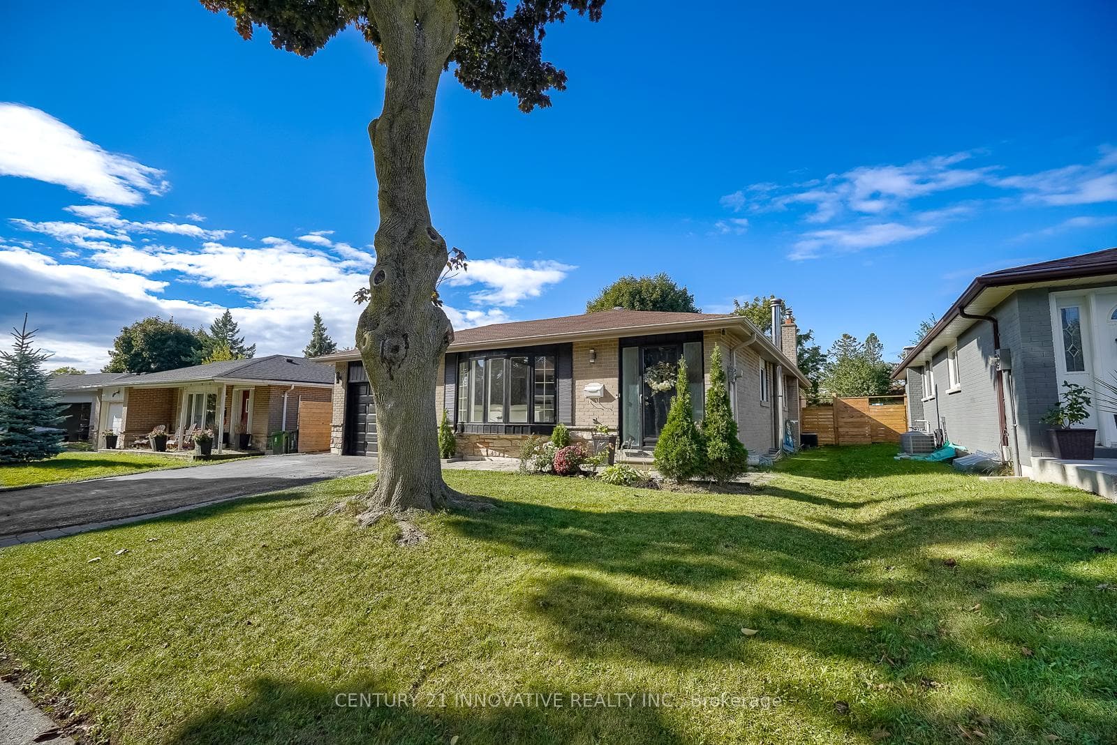 10 Stonefield Crescent photo 4