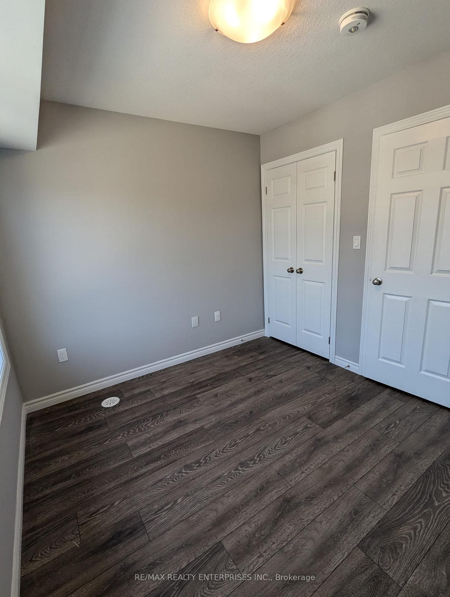 88 Lomond Lane photo 8