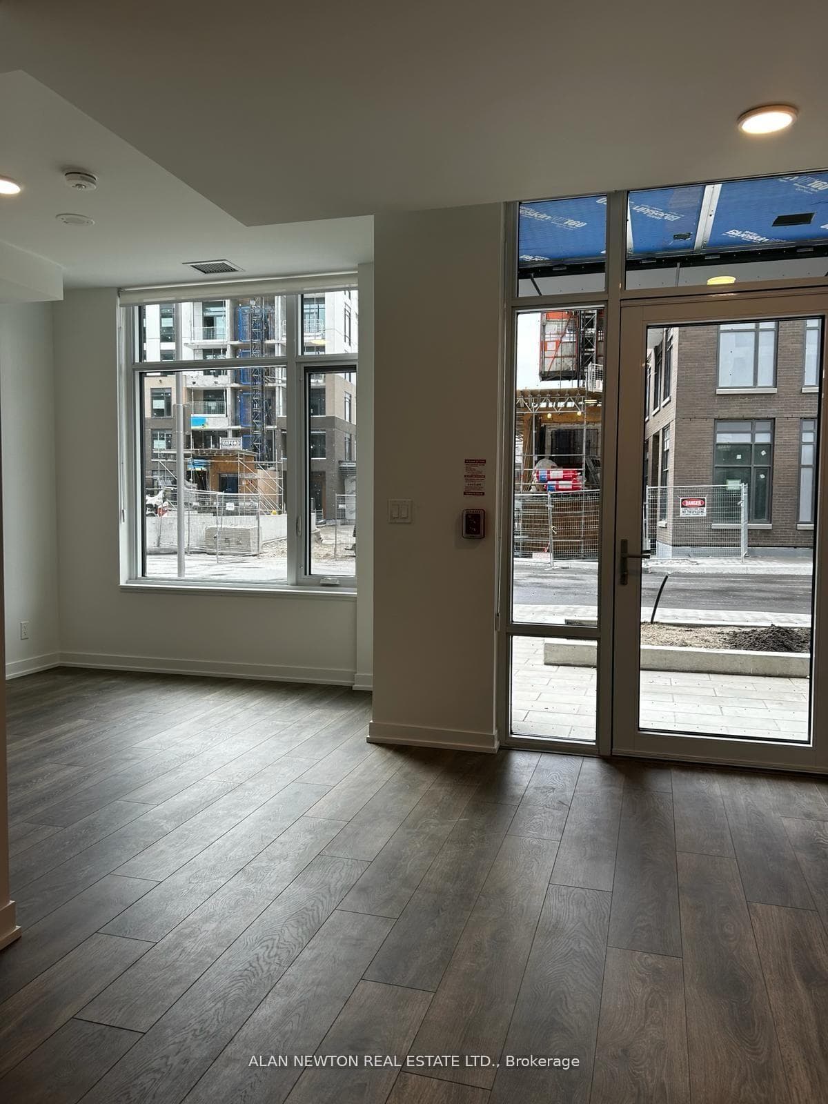 7950 Bathurst Street Unit 102B photo 6
