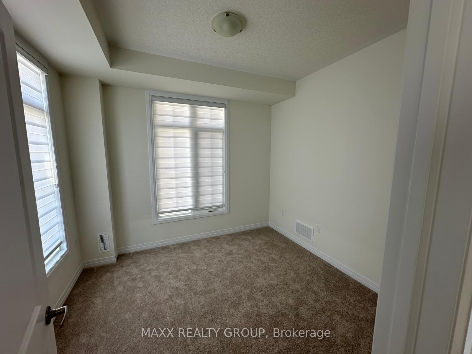 420 Newman Drive Unit 29 photo 3