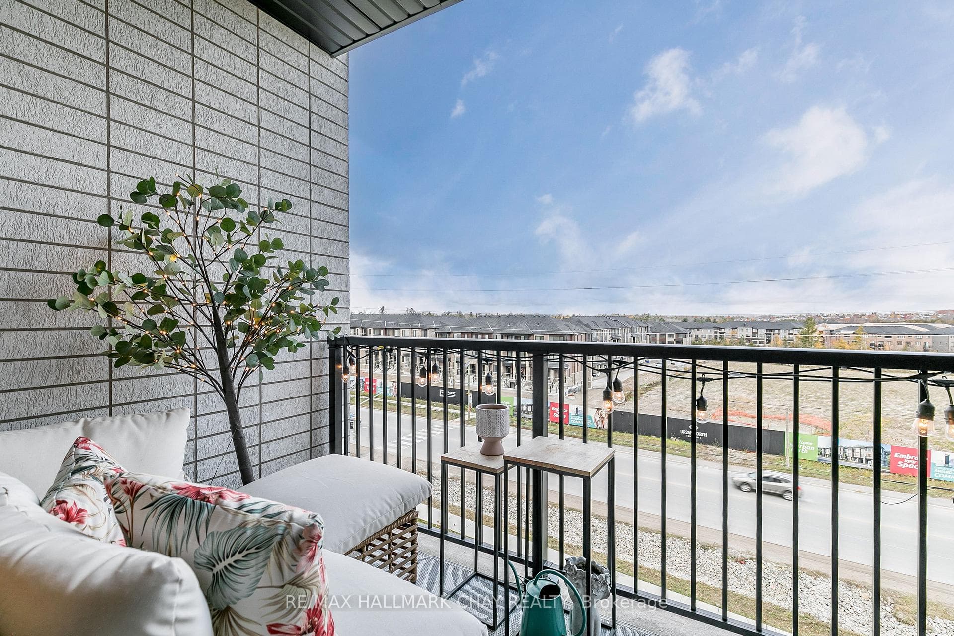 4 Spice Way Unit 302 photo 24