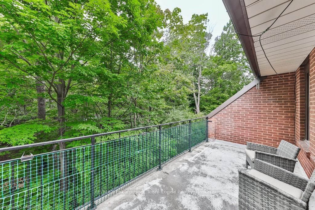 530 FALGARWOOD Drive Unit 24 photo 21