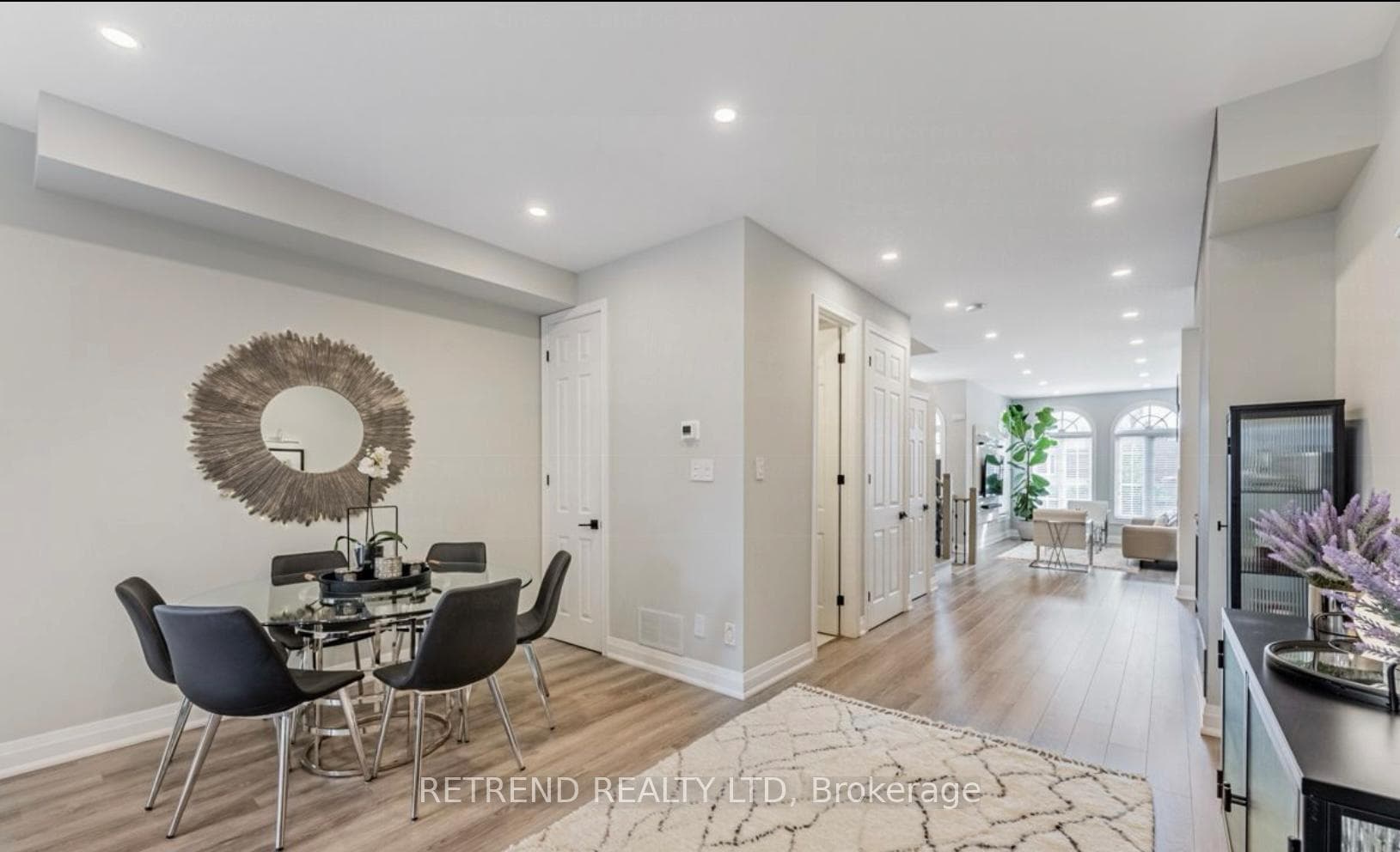 8H Hycrest Avenue photo 10