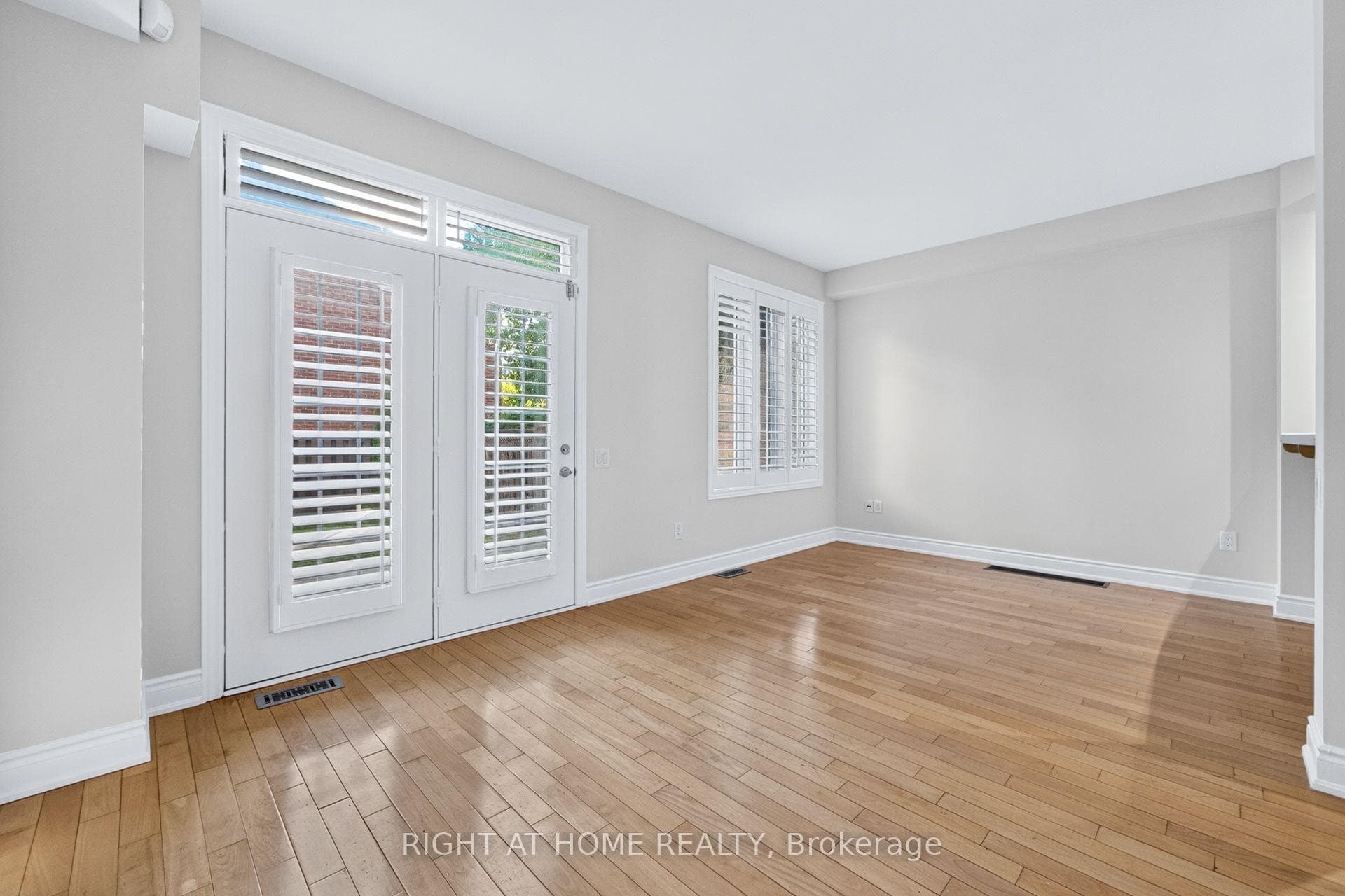 346 Creek Path Avenue photo 19