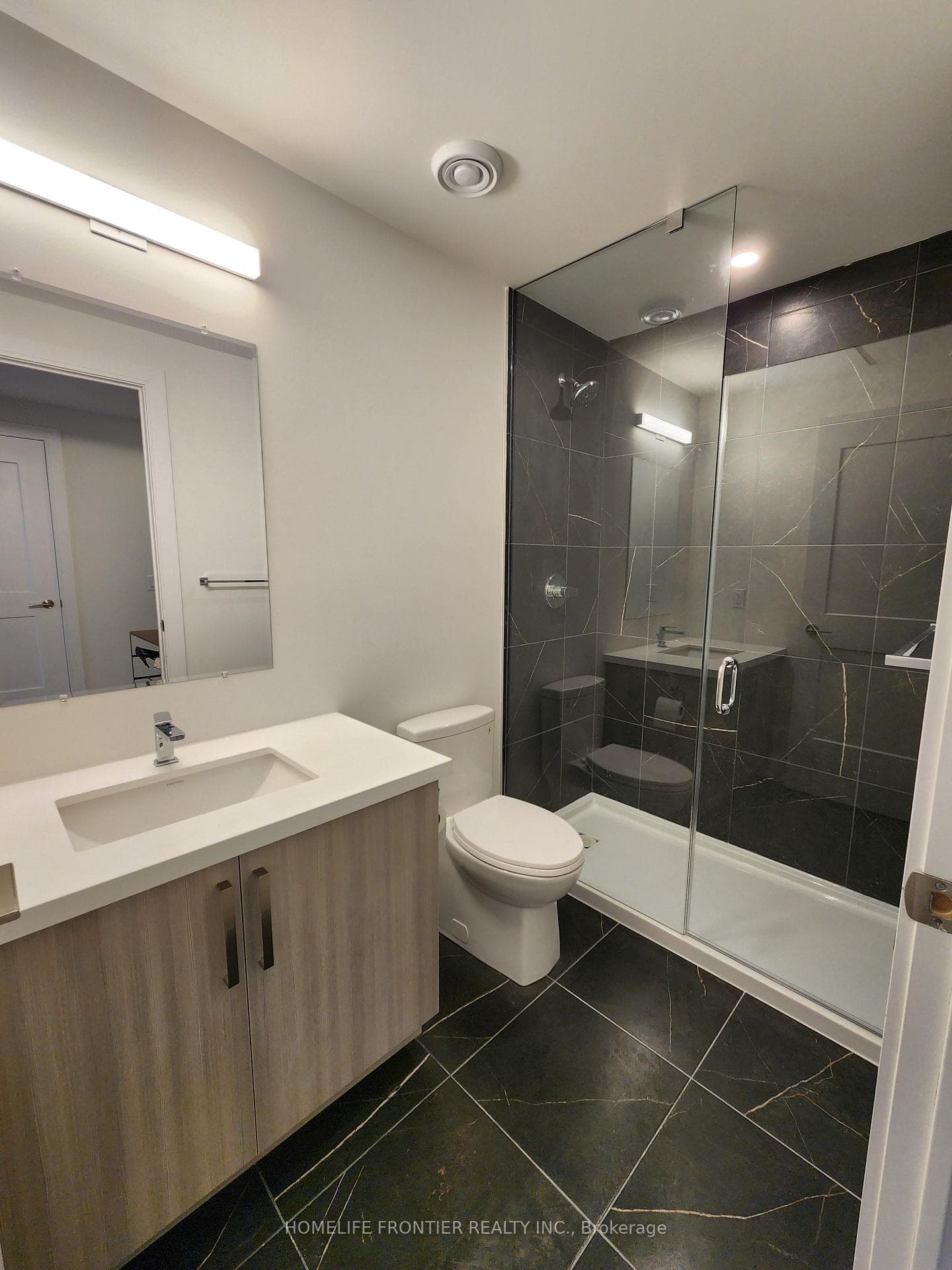 15 Ellerslie Avenue Unit 2303 photo 6