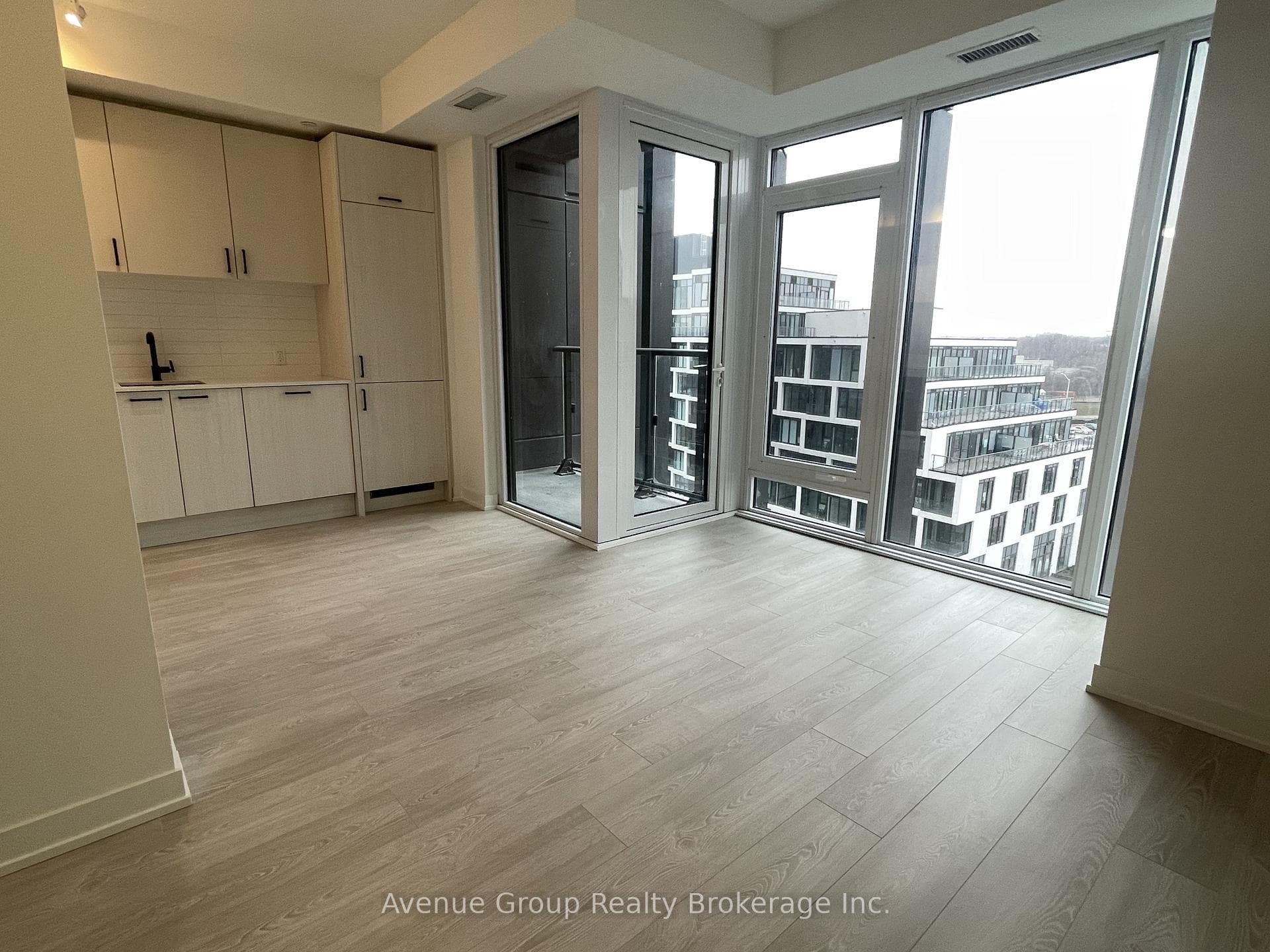 5 Quarrington Lane Unit 604 photo 6