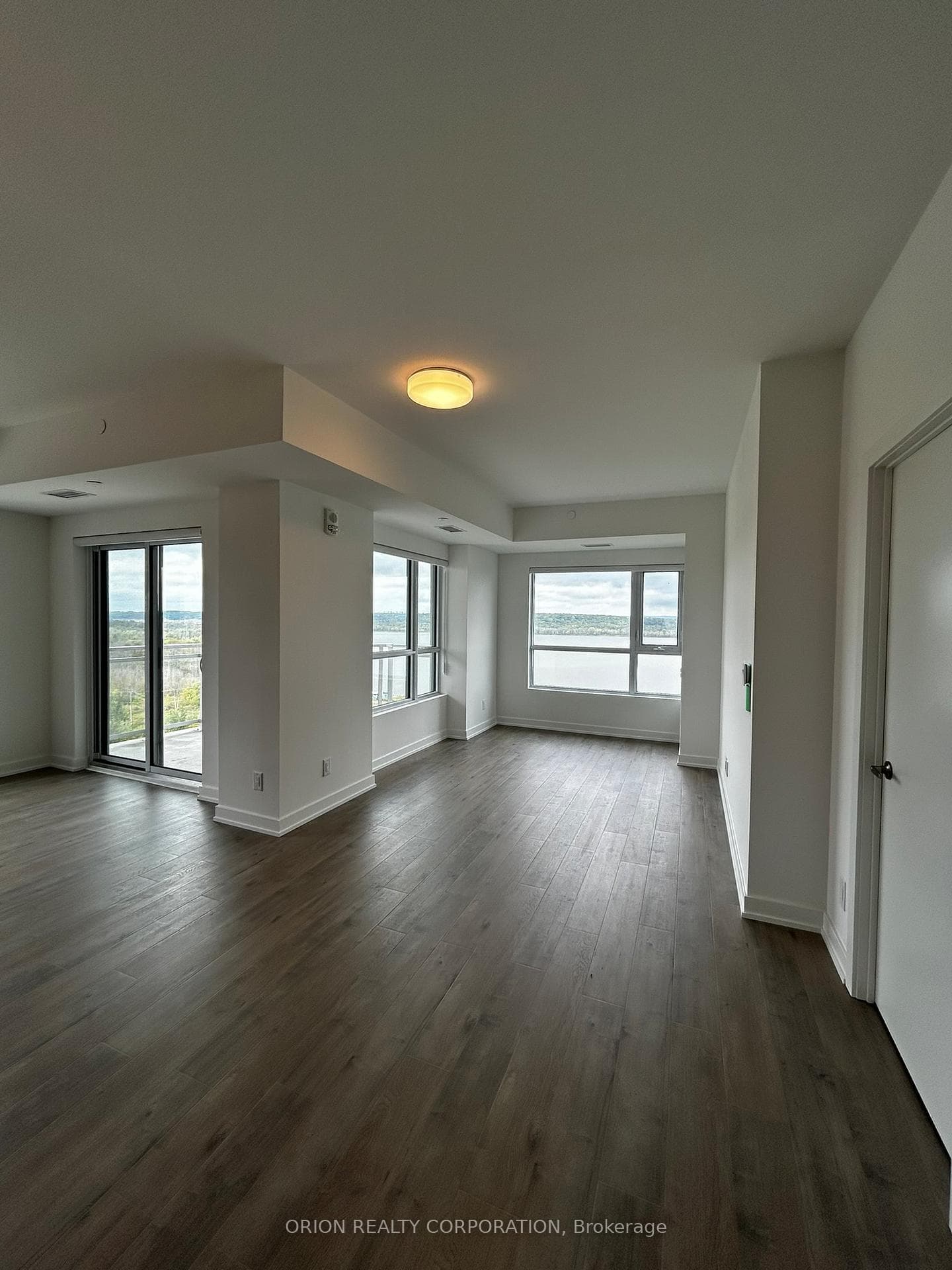 56 Lakeside Terrace Unit 1005 photo 8