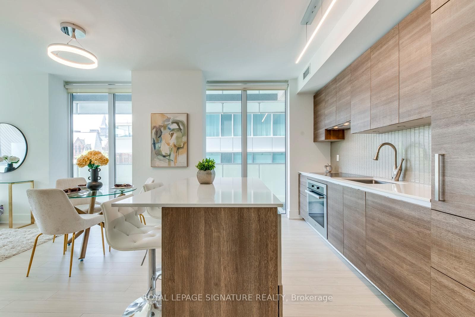 200 Bloor Street Unit 401 photo 9