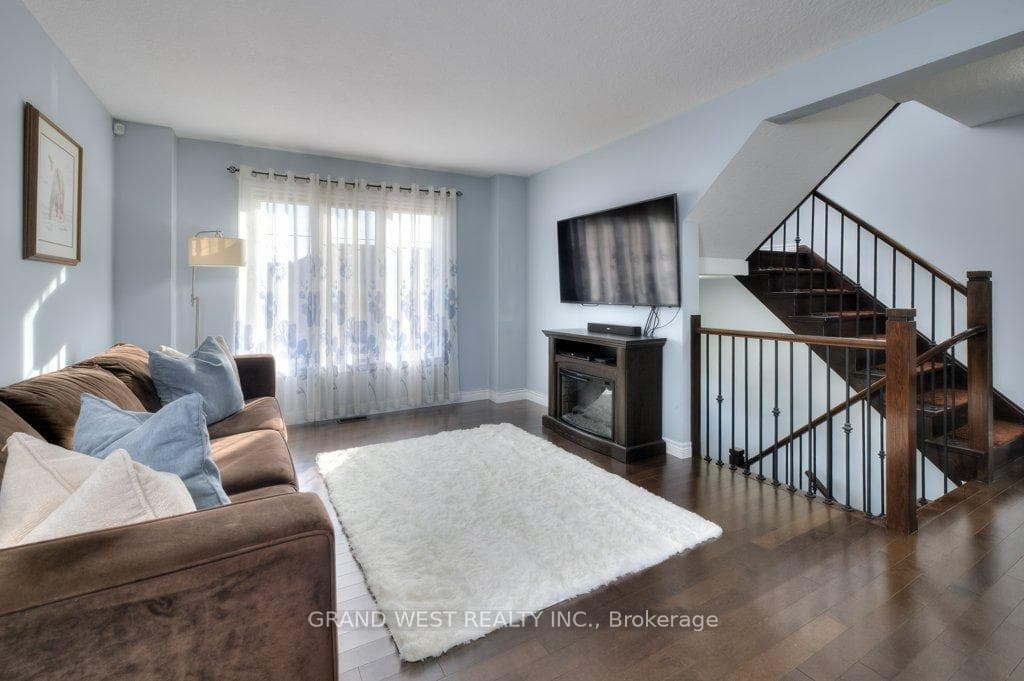 24 Taylor Drive photo 10