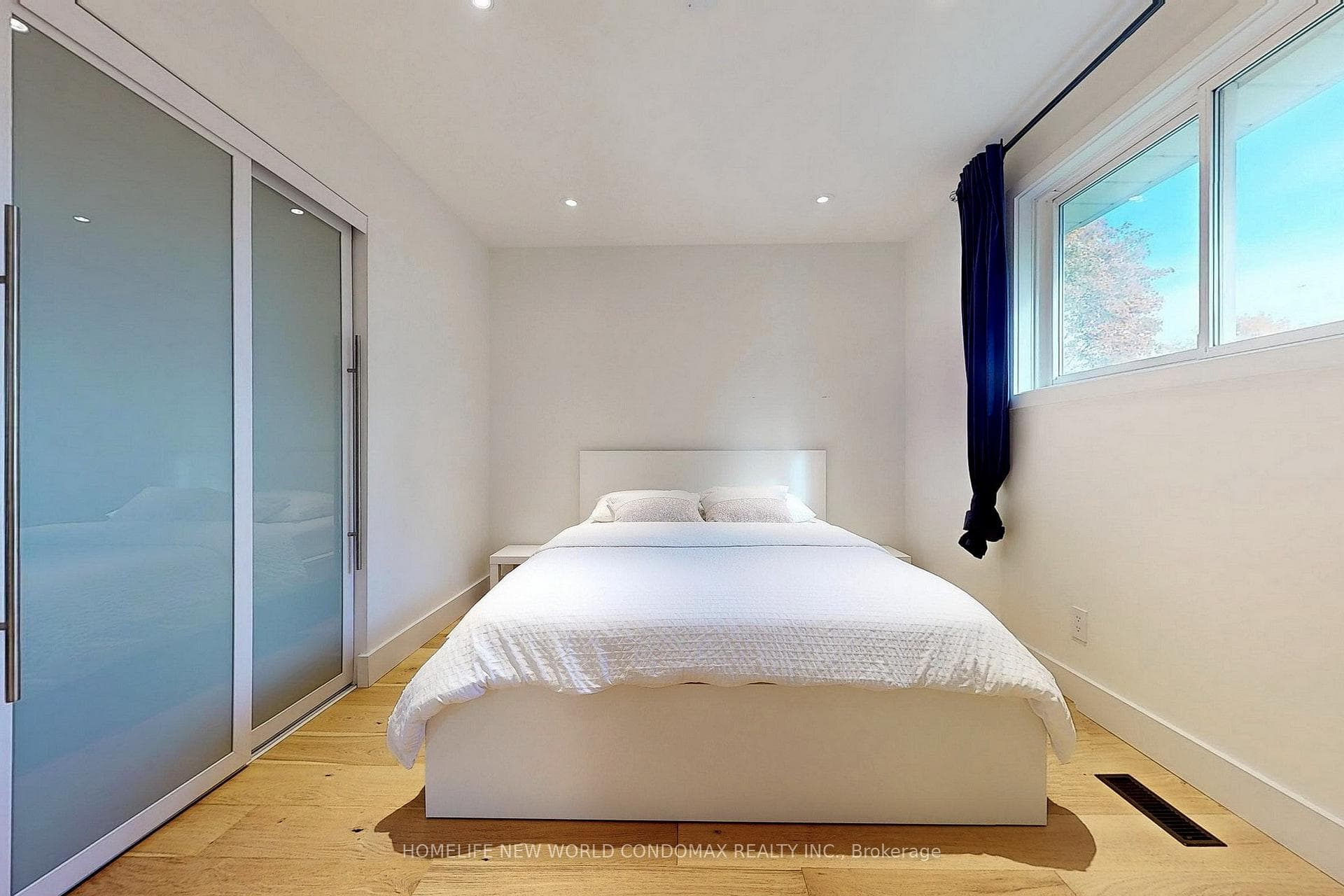 15 Banff Drive photo 17