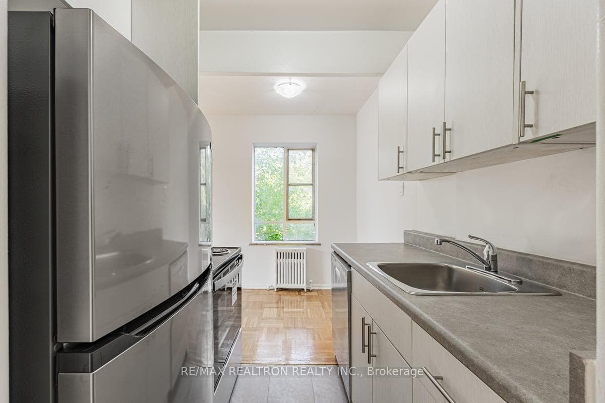 156 Kingston Road Unit 216 photo 7