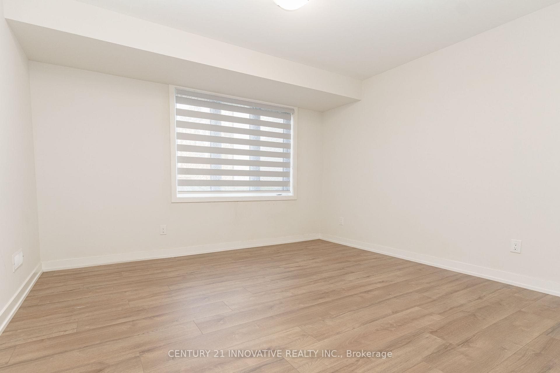 400 Finch Avenue Unit 9 photo 36