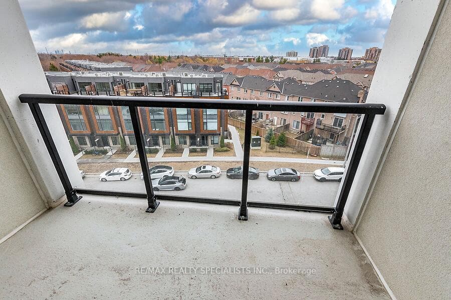 225 Malta Avenue Unit 509 photo 42