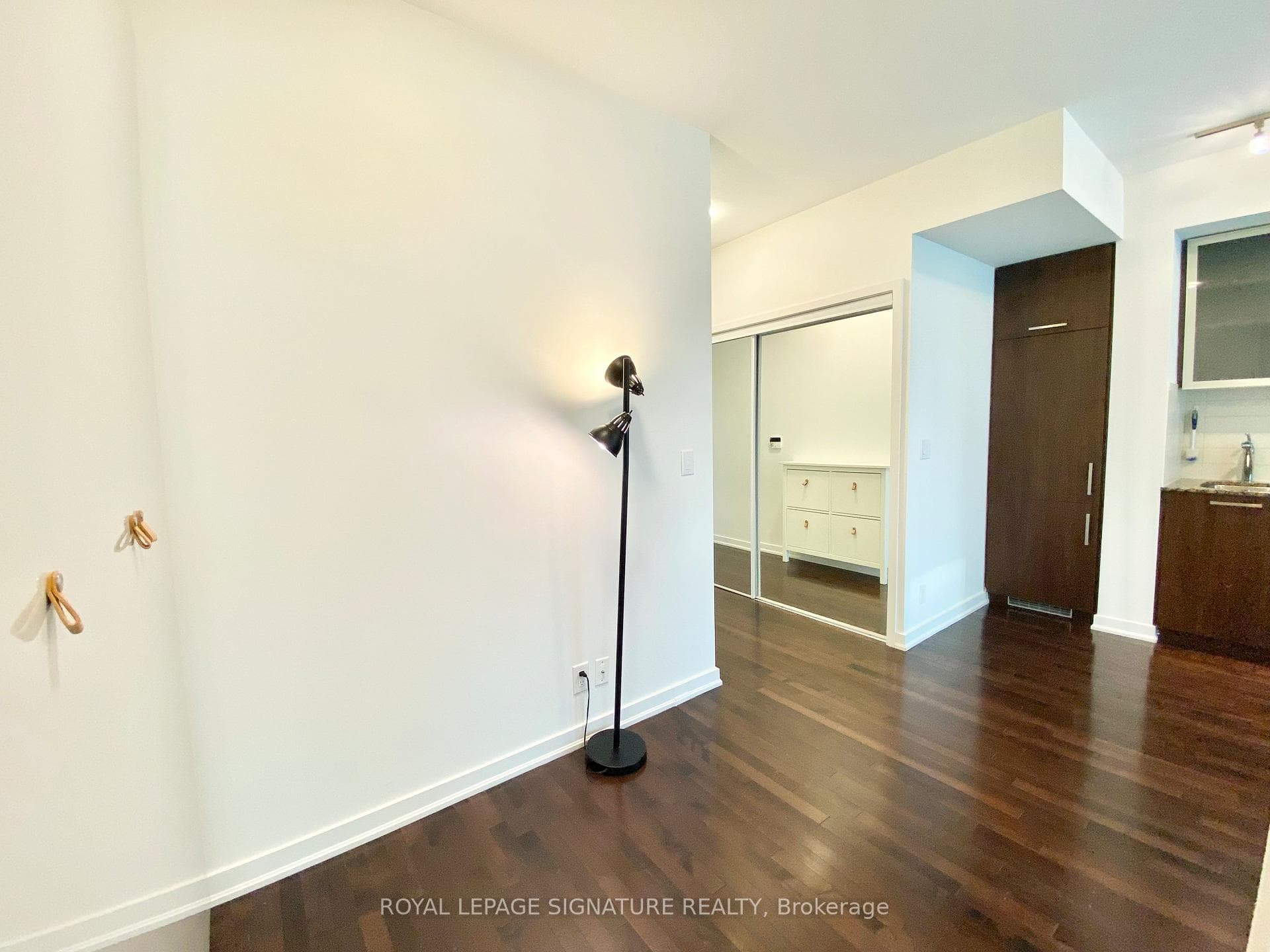 12 York Street Unit 2509 photo 17