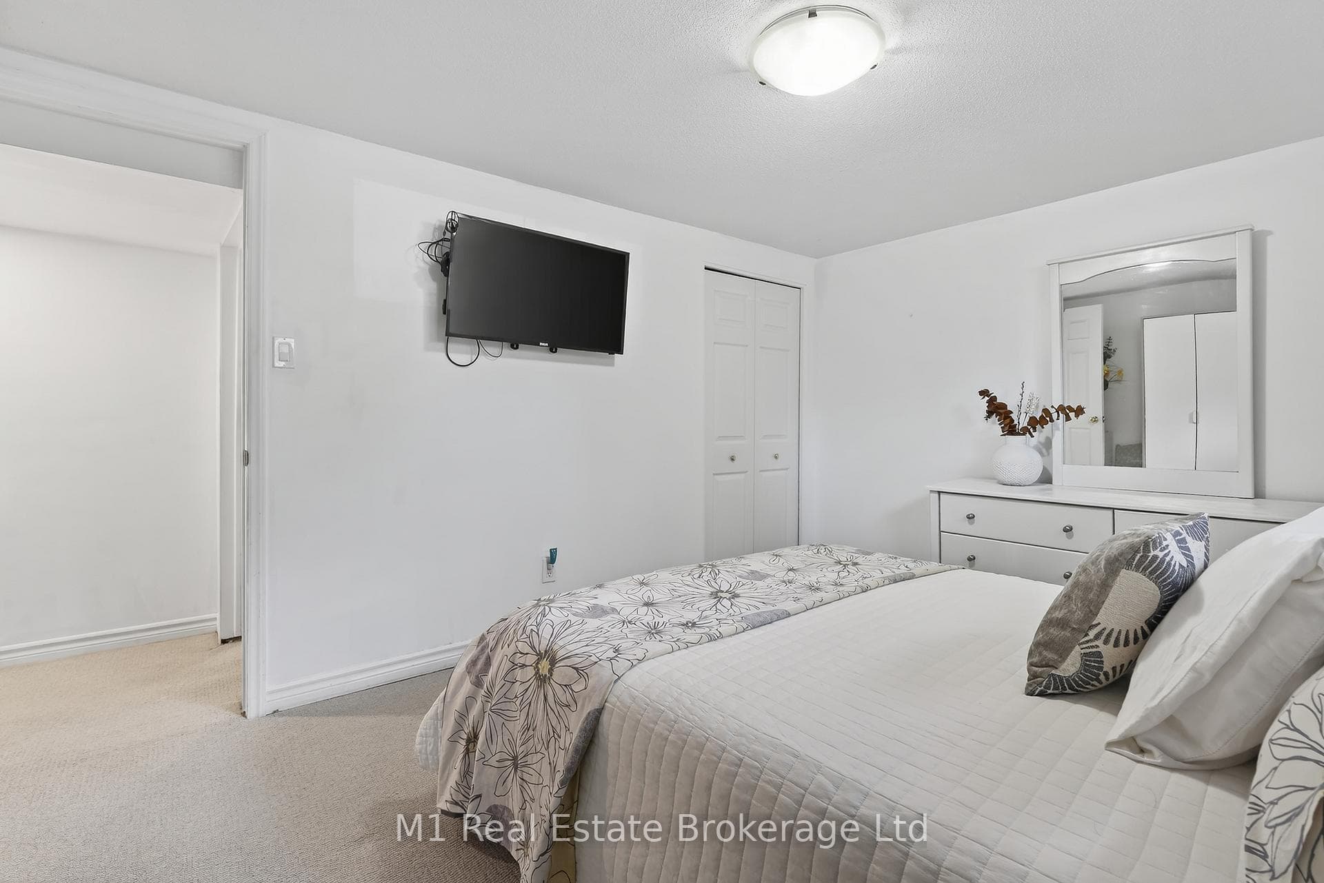 91 Rhonda Road photo 17