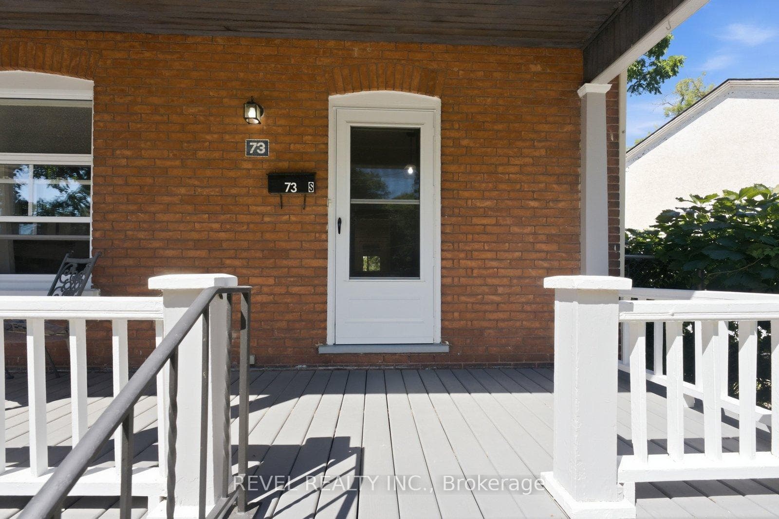 73 Grand River Street photo 9