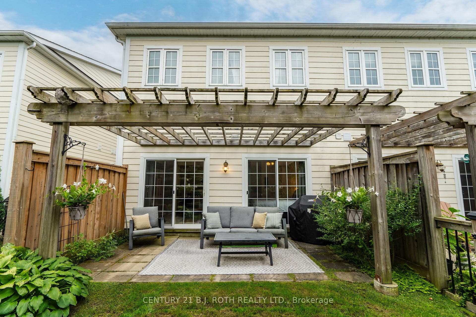 145 Wycliffe Cove N/A photo 35