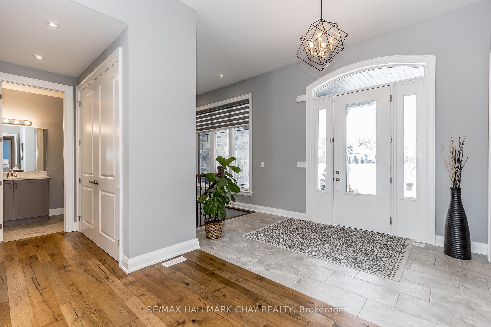 4428 North Valley Lane photo 4