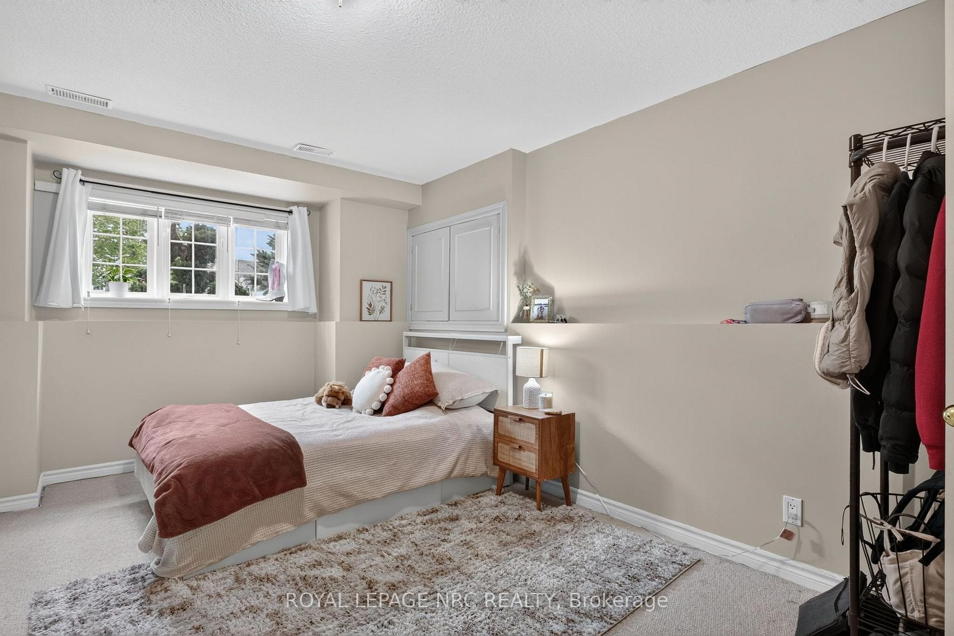 3584 CARVER Street photo 19