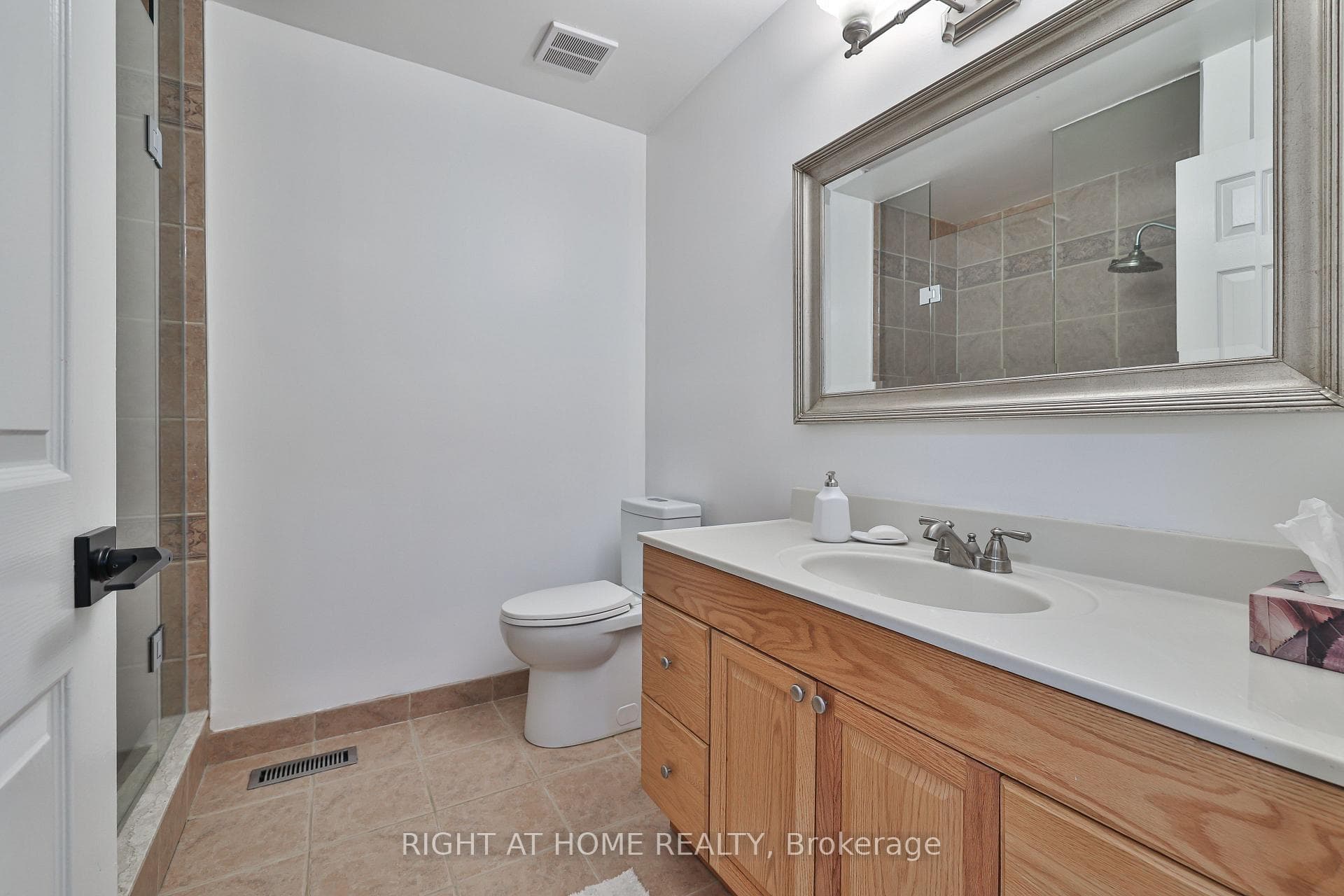 4635 Regents Terrace Unit 61 photo 18