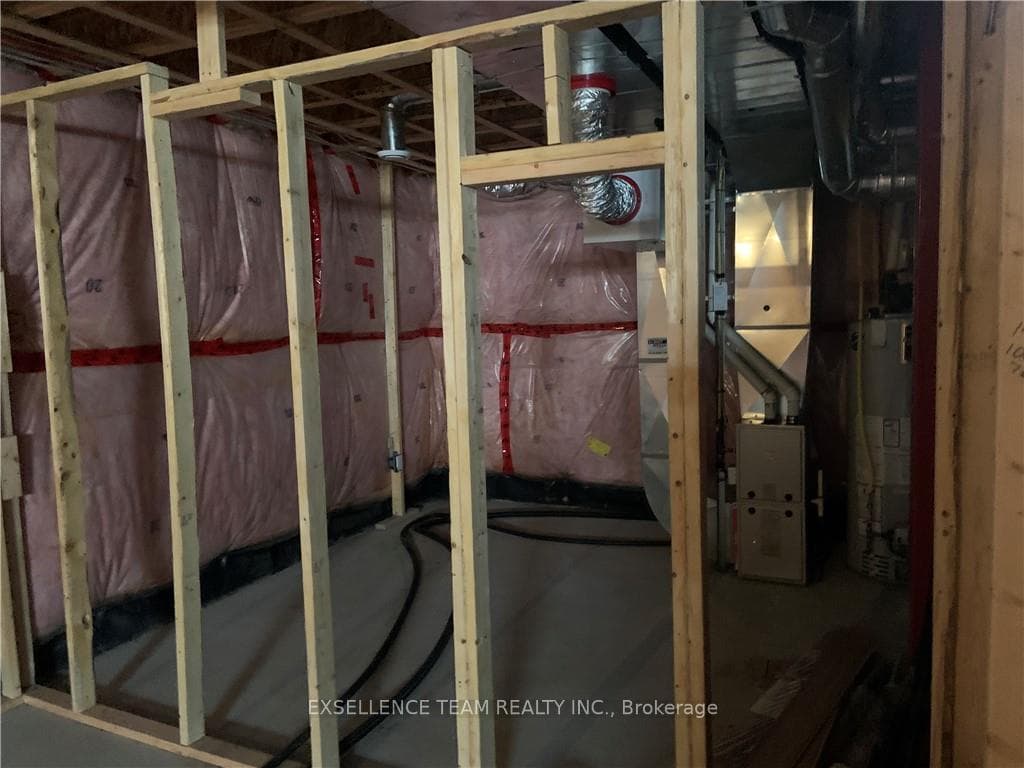 1540 MCLAUGHLIN Road photo 19