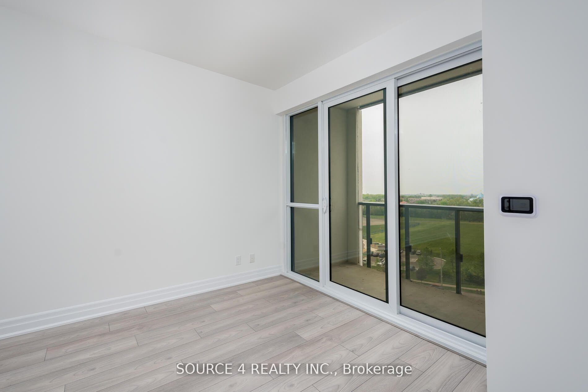 36 Elm Drive Unit 909 photo 14