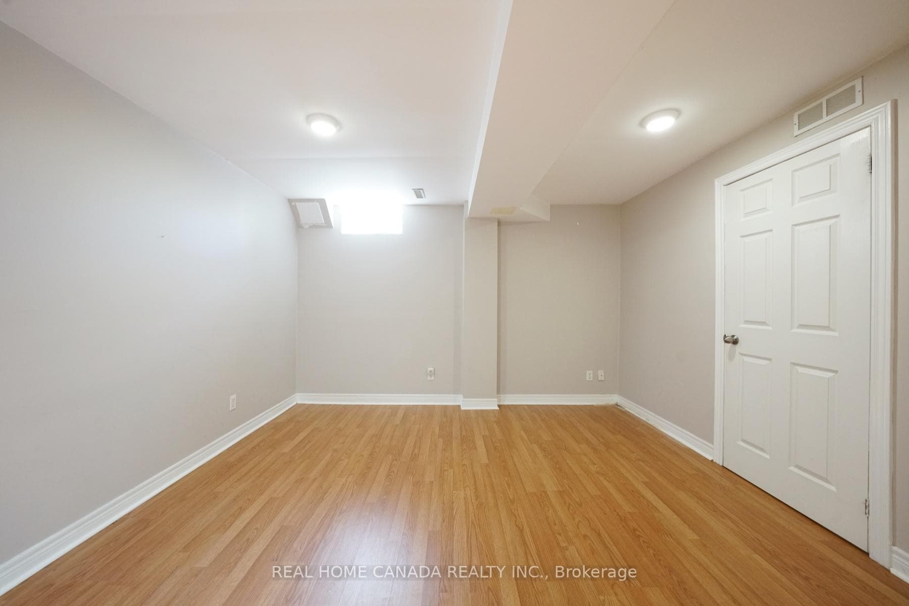 2320 Dalebrook Drive photo 13