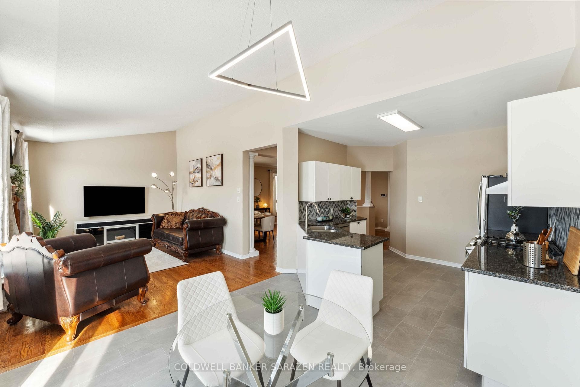 660 Anjana Circle photo 17