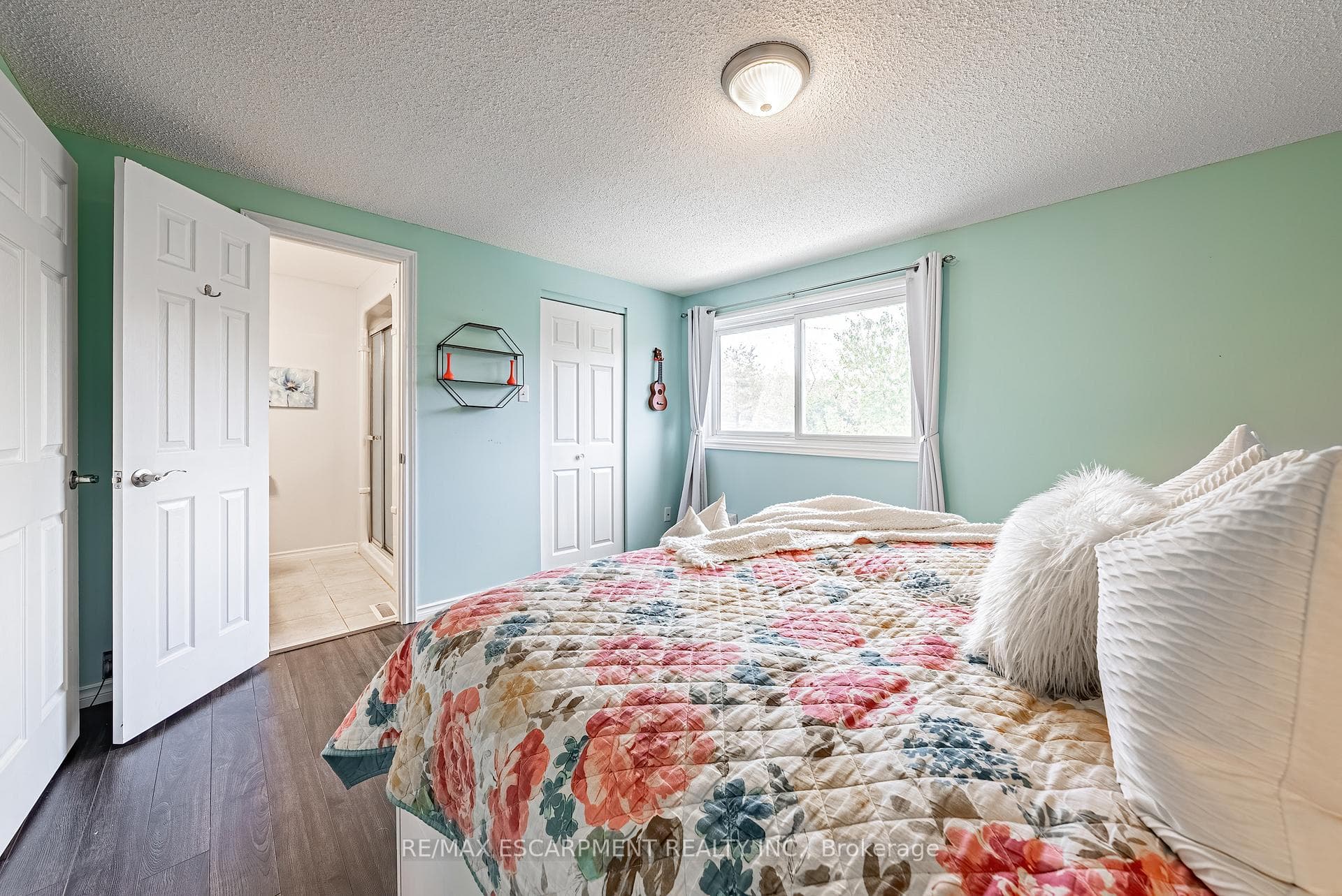 3083 Fontana Court photo 14