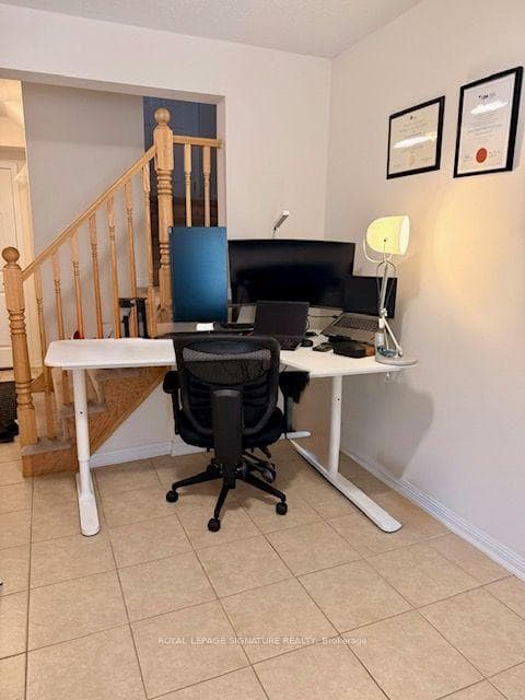 926 Nadalin Heights photo 4