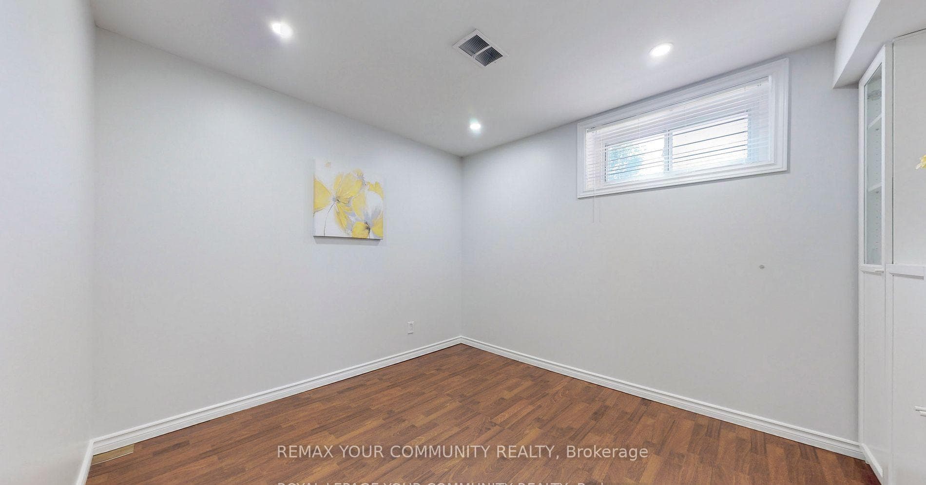 41 Shropshire Drive Unit Bsmt photo 13