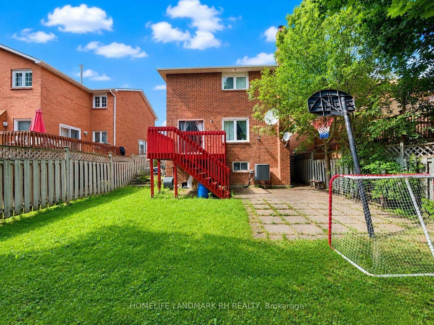 101 Pentland Crescent photo 18