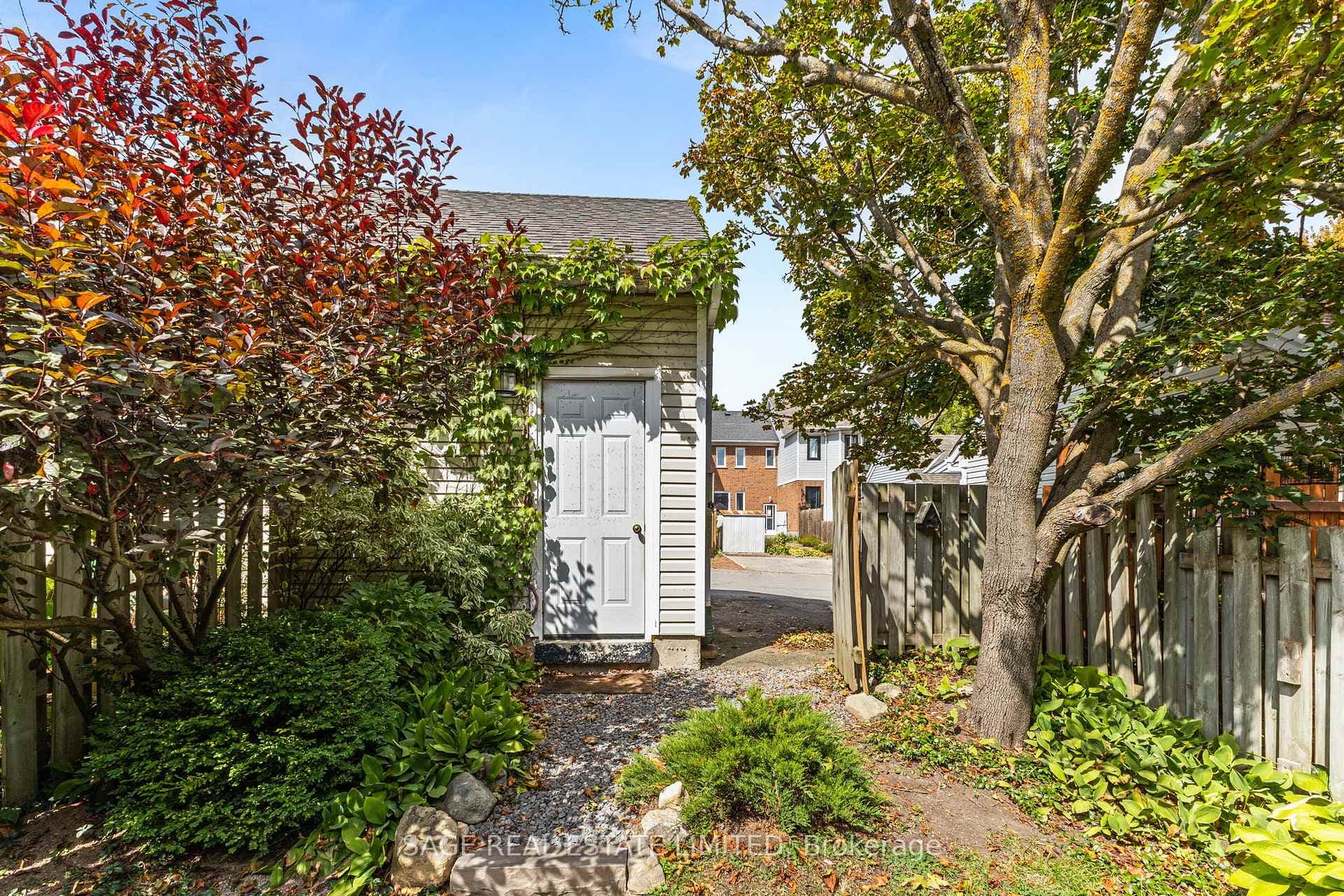 307 Balsam Street photo 47