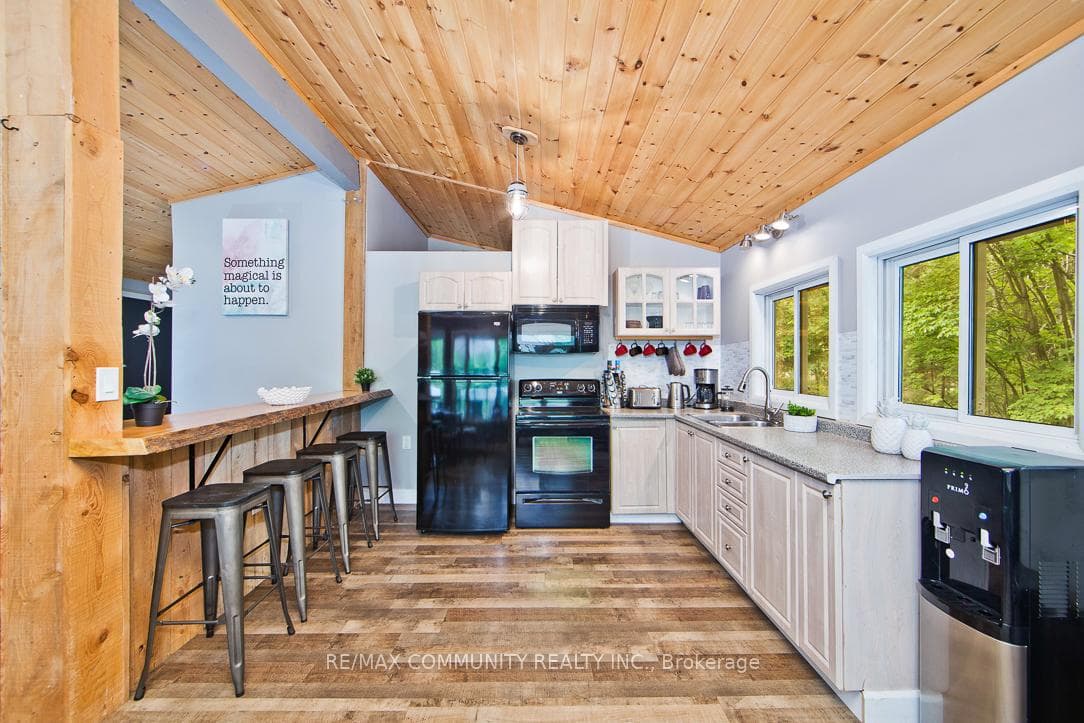 6605 Pioneer Village Lane photo 17