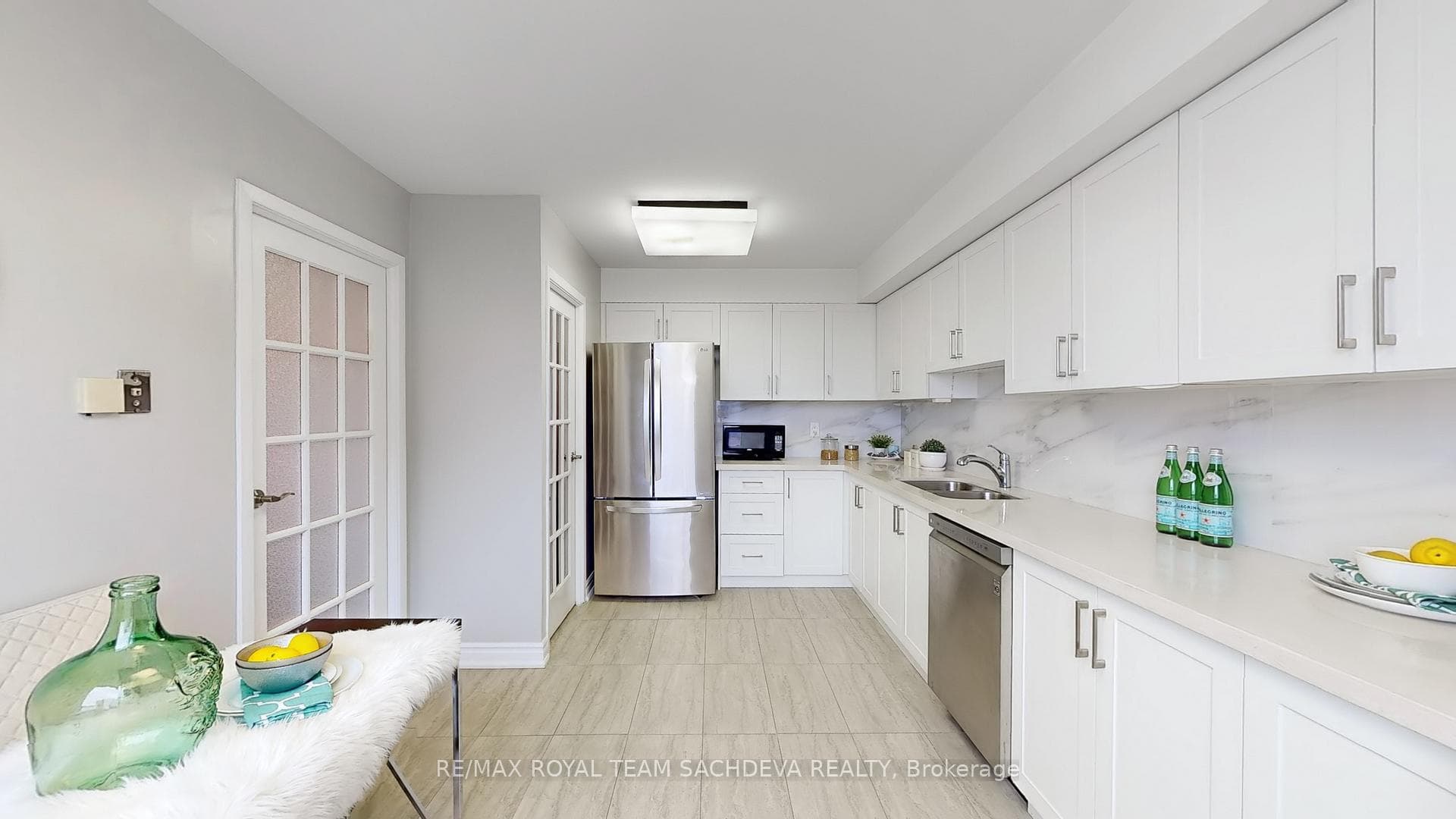 1 Reidmount Avenue Unit 903 photo 17