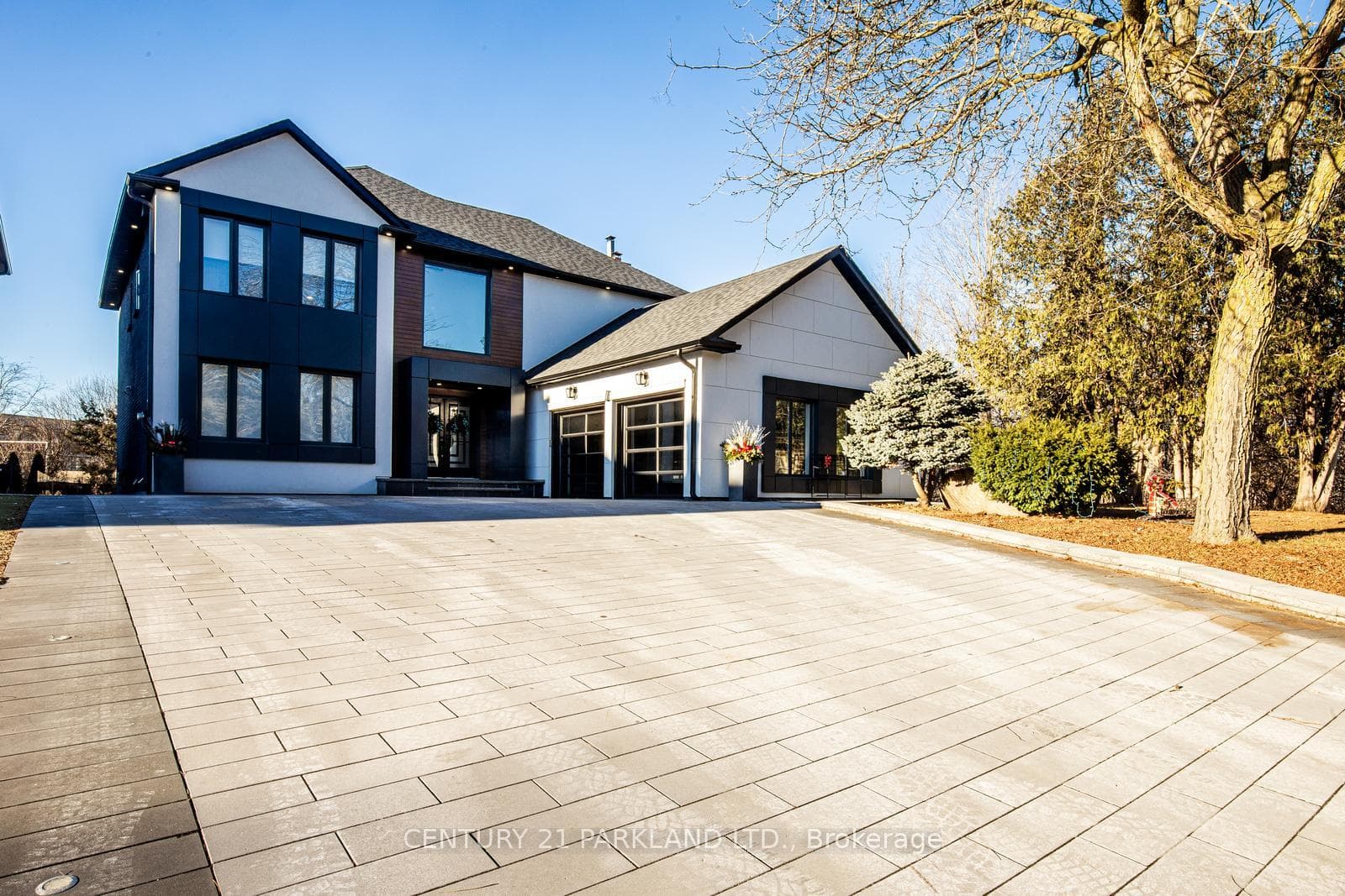 Front Driveway (Street View)