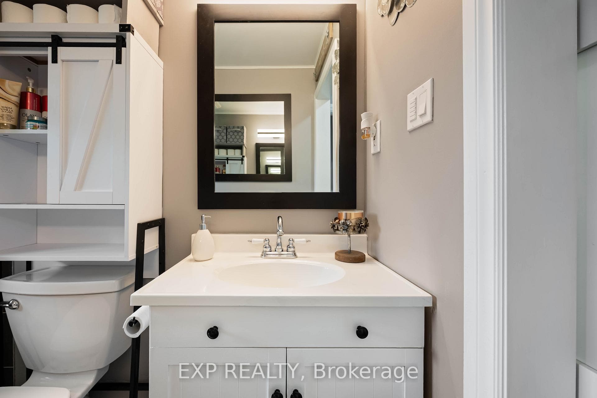 66 Bythia Street photo 24