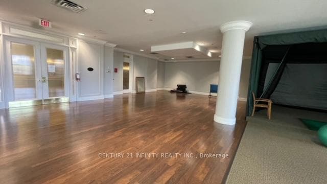 35 Kingsbridge Garden Circle Unit 401 photo 24